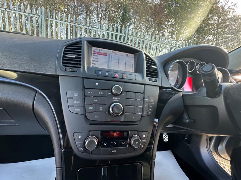 VAUXHALL INSIGNIA