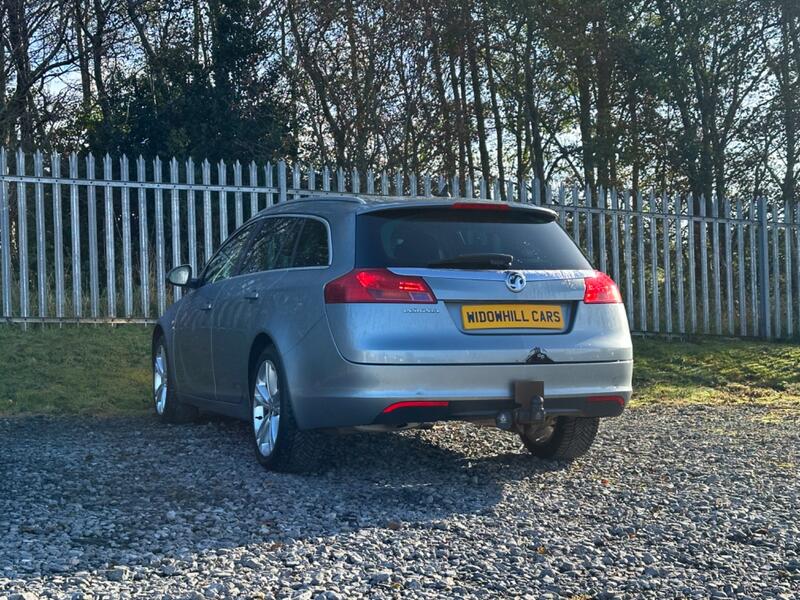 VAUXHALL INSIGNIA
