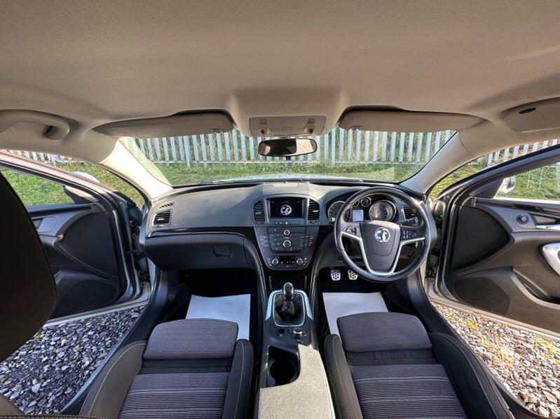 VAUXHALL INSIGNIA