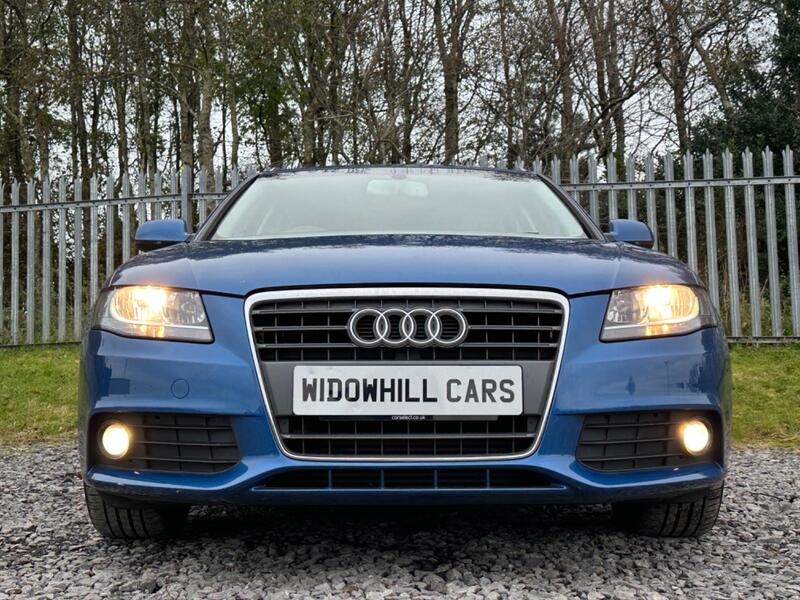 AUDI A4 AVANT