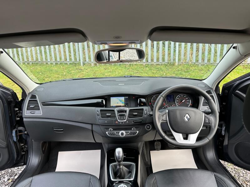 RENAULT LAGUNA