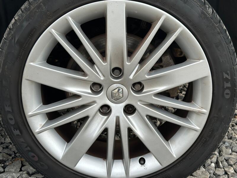 RENAULT LAGUNA