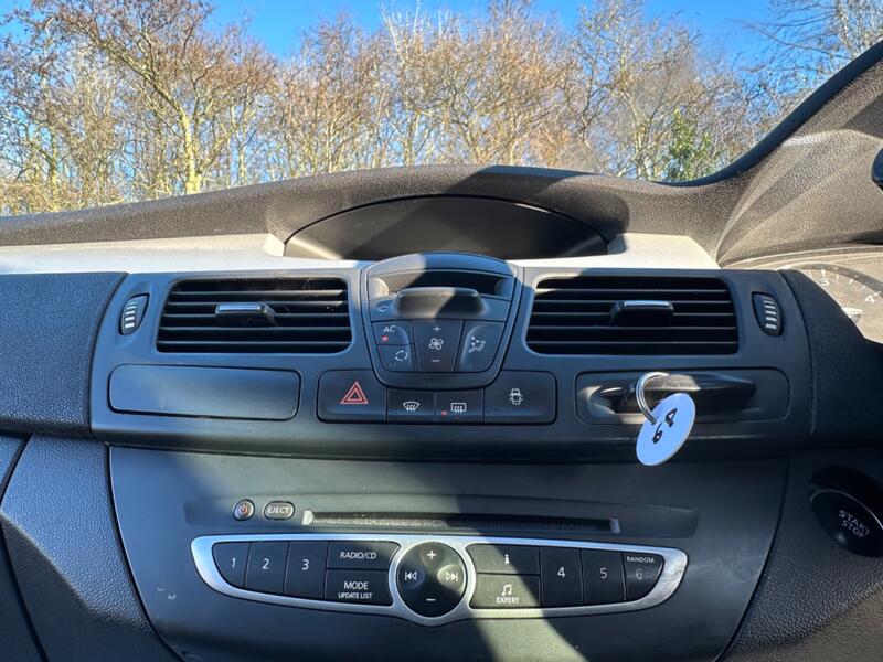 RENAULT LAGUNA