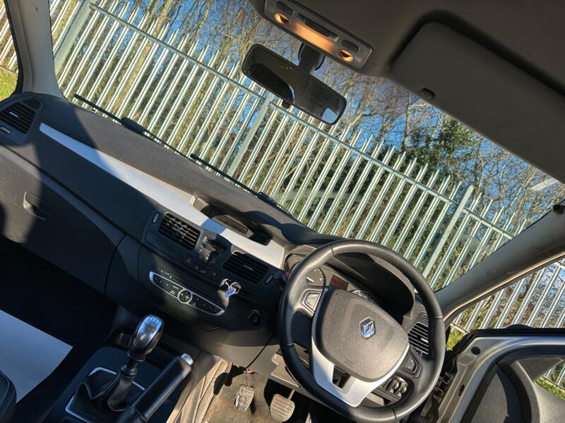 RENAULT LAGUNA