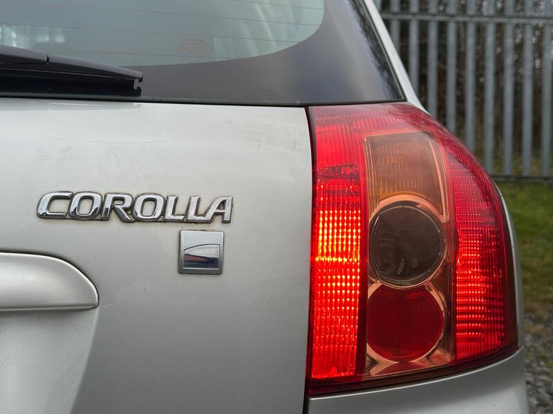 TOYOTA COROLLA