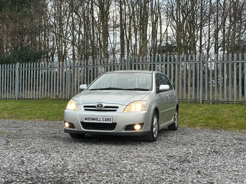 TOYOTA COROLLA
