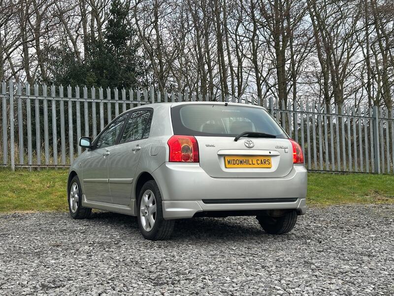 TOYOTA COROLLA