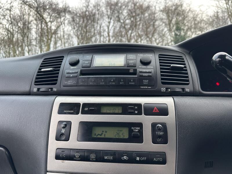 TOYOTA COROLLA