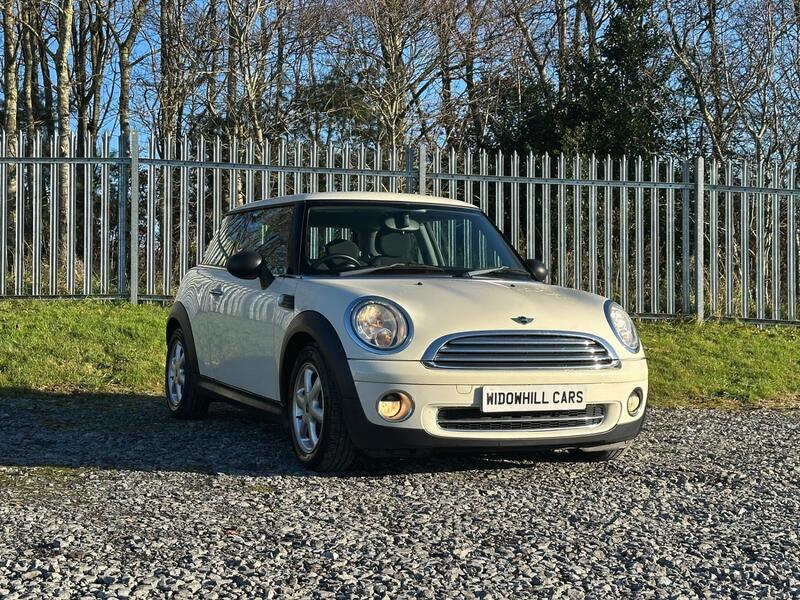 MINI HATCH