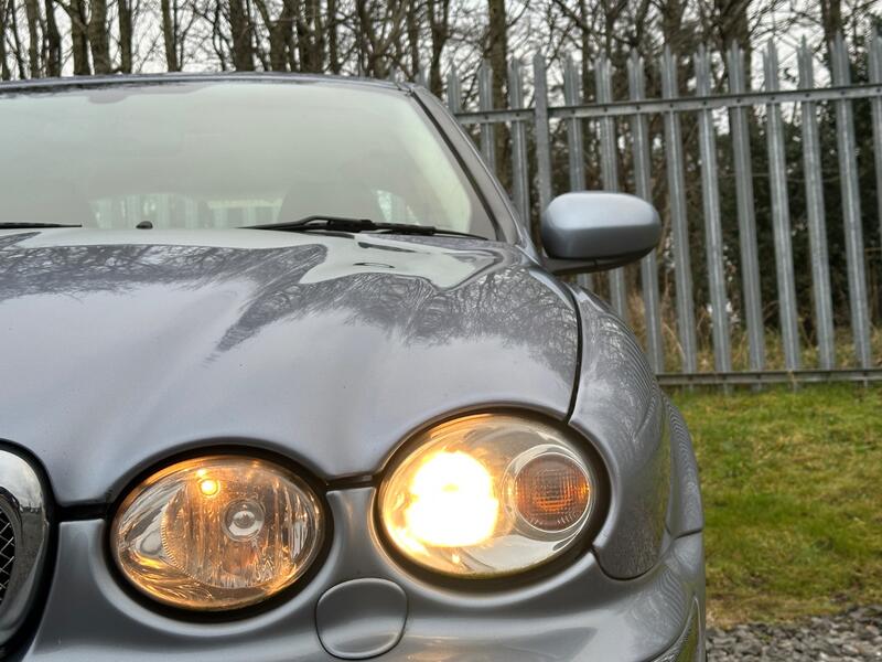 JAGUAR X-TYPE