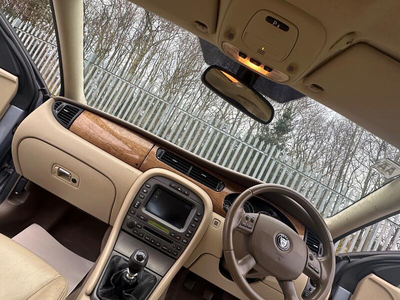 JAGUAR X-TYPE