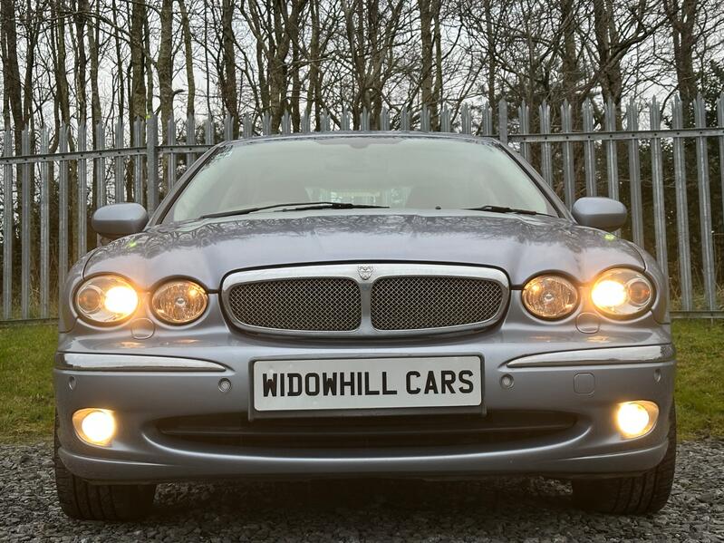 JAGUAR X-TYPE