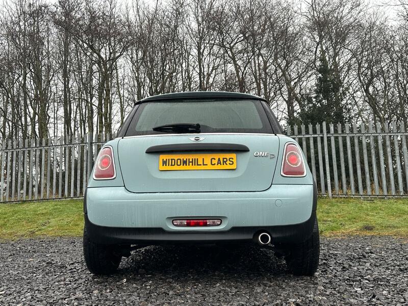 MINI HATCH