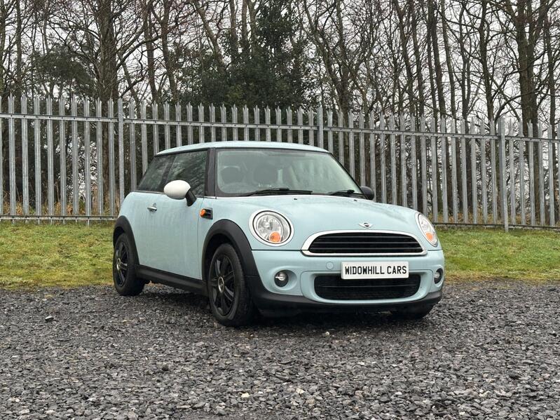 MINI HATCH