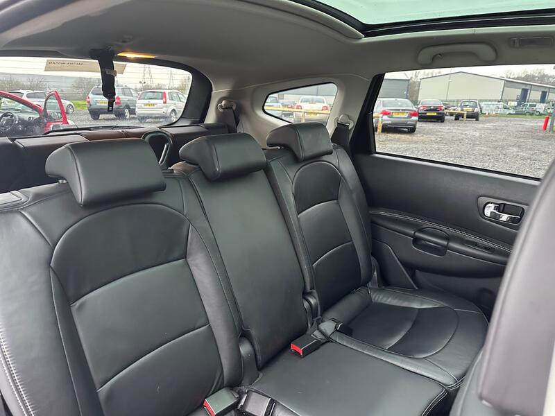 NISSAN QASHQAI+2
