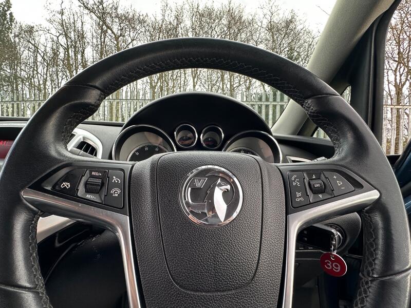 VAUXHALL ASTRA