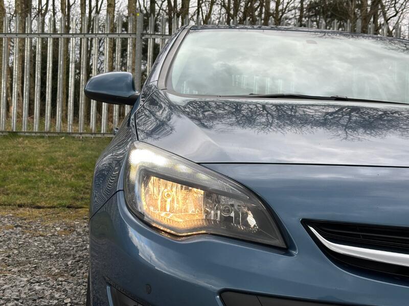VAUXHALL ASTRA