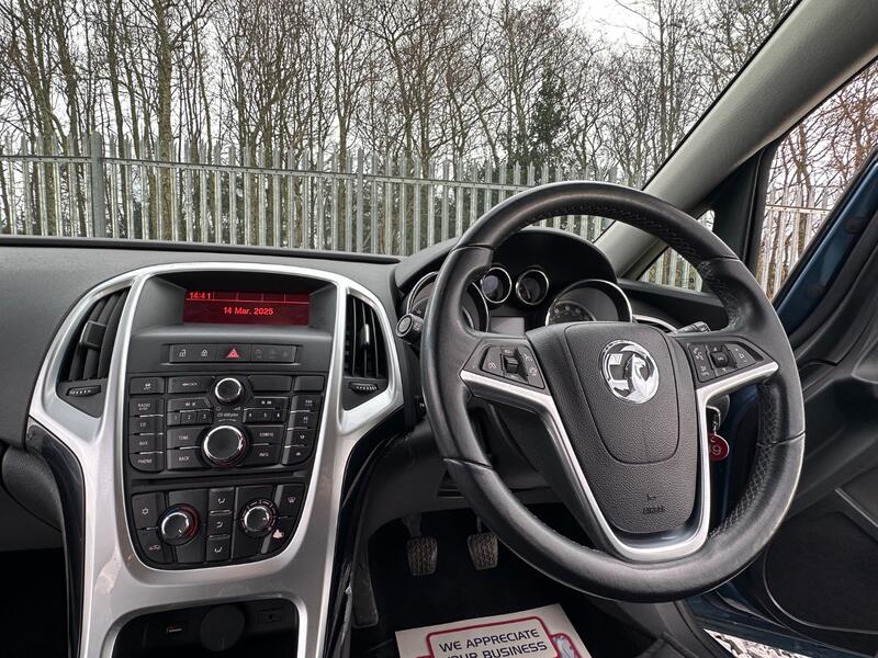 VAUXHALL ASTRA