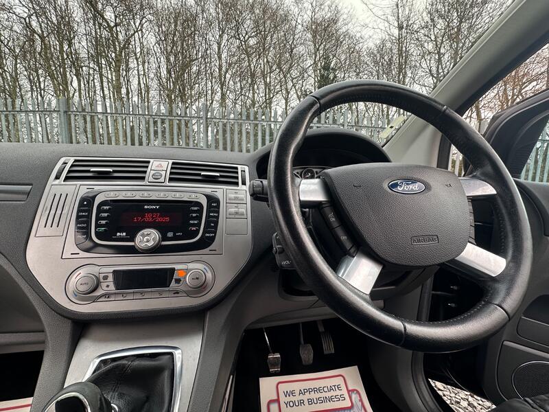 FORD KUGA