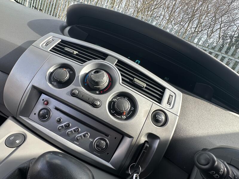 RENAULT SCENIC