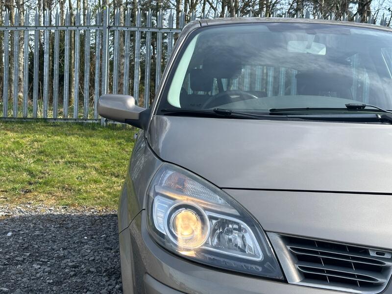 RENAULT SCENIC