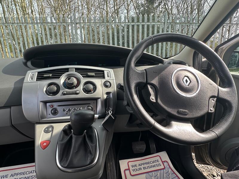 RENAULT SCENIC
