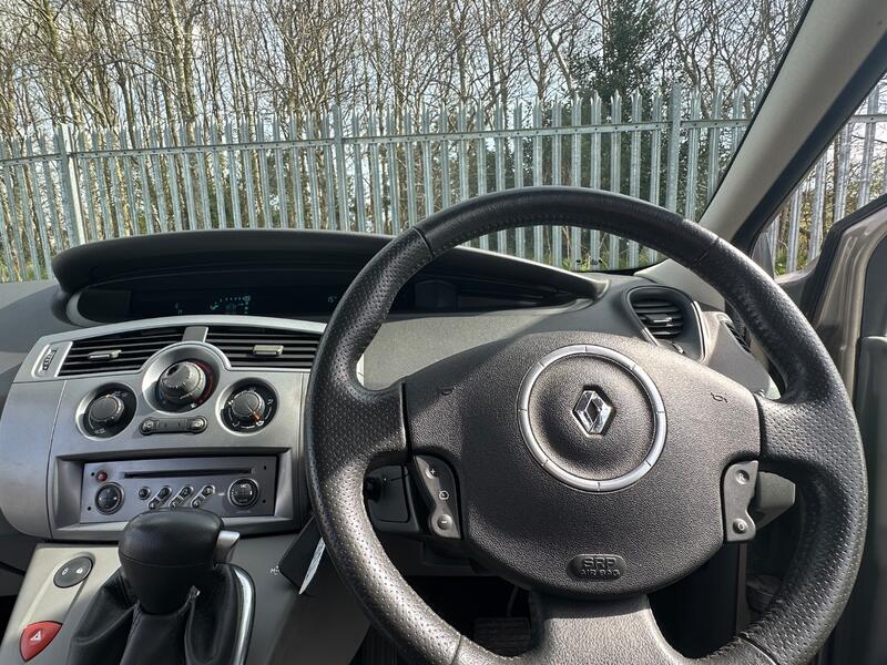 RENAULT SCENIC