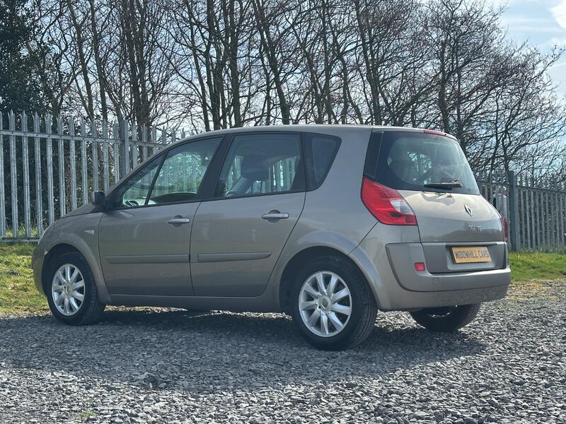 RENAULT SCENIC