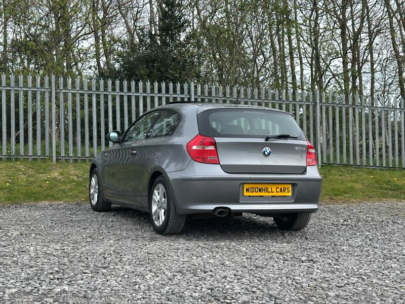 BMW 1 SERIES