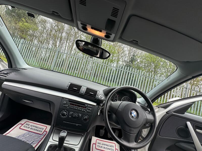 BMW 1 SERIES